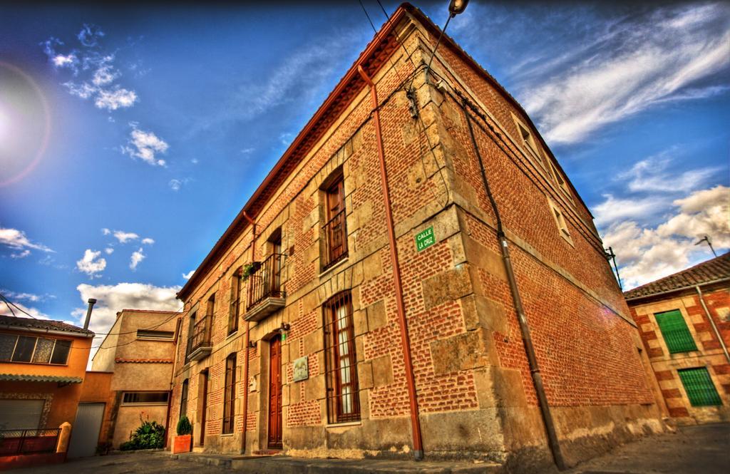 Posada Real Del Buen Camino Villanueva de Campean Exterior photo